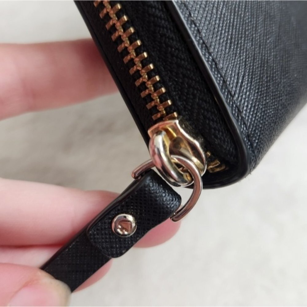 SOLD ๐ Kate Spade Black Leather Continental Zippered Wallet - Picture 7 of 16